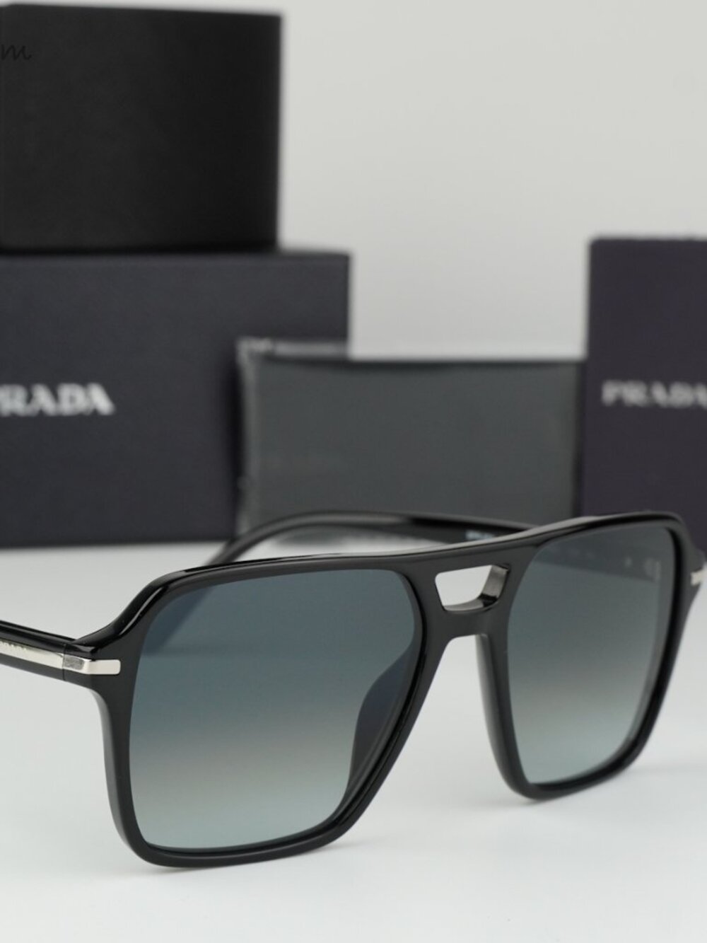 Prada Women Sunglasses Black Grey Gradient Pilot PR20YS 1AB06T NEW AUTHENTIC